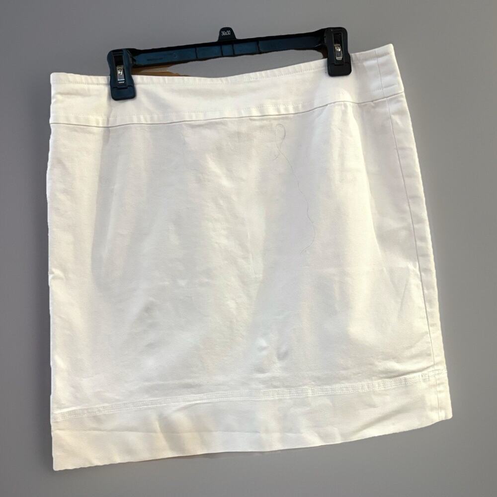 Talbots White Mini Skirt Straight Sz 14P Skandi Minimalist Resort Wear Vacation
